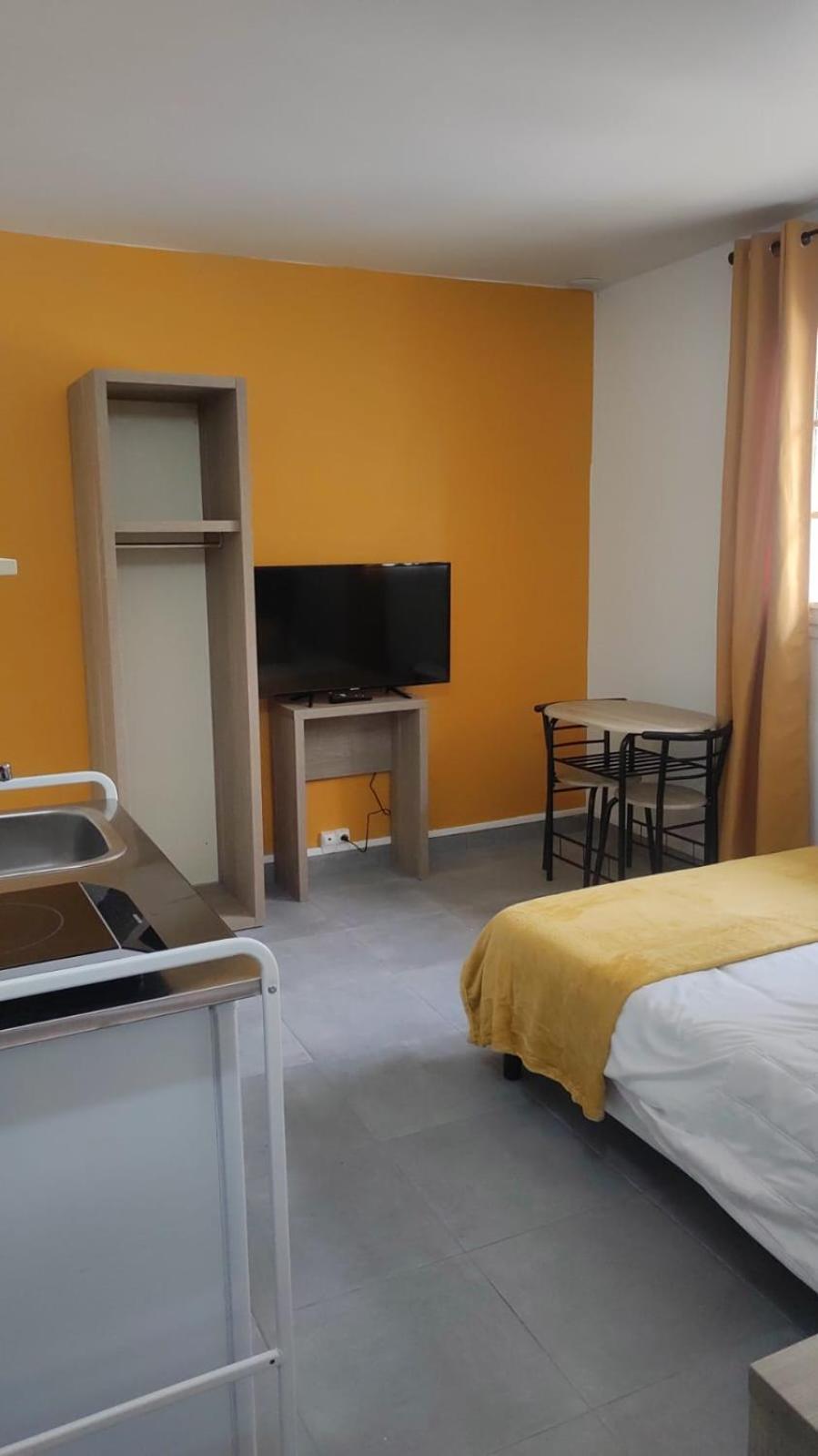 Appartement 1 , Disneyland - Parking Gratuit - Maison Des Platanes Meaux Eksteriør billede